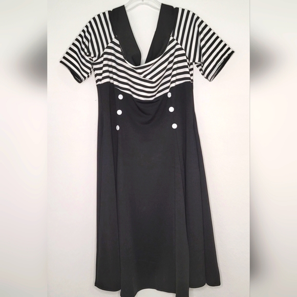 Retro pinup style black and white boat neck sailor dress. 2XL - Picture 2 of 4